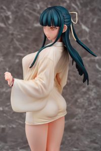 Shrine Maiden Izumo Iori by Daiki Kougyou from Iyapan 14