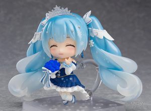 Nendoroid Snow Miku Snow Princess Ver by Good Smile Company 6