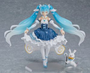 figma Snow Miku Snow Princess Ver by Max Factory 3