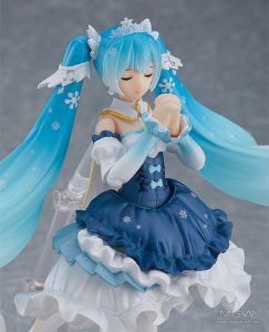 figma Snow Miku Snow Princess Ver by Max Factory 6