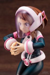 ARTFX J Uraraka Ochako by Kotobukiya from My Hero Academia 9