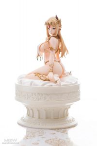Elven Pillow Lilly Relium by I.V.E from Caress of Venus houtengeki figure collection 1