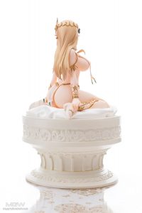 Elven Pillow Lilly Relium by I.V.E from Caress of Venus houtengeki figure collection 4
