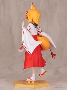 Senko by Myethos from The Helpful Fox Senko san 3