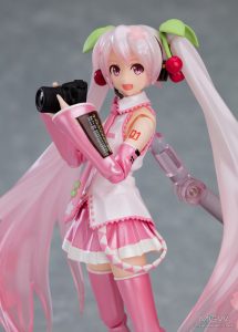 figma Sakura Miku by Max Factory 1