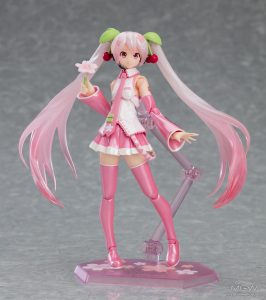 figma Sakura Miku by Max Factory 2