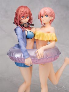 Ichika Nakano Miku Nakano by WING from The Quintessential Quintuplets 5