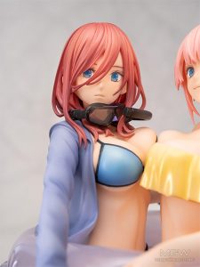 Ichika Nakano Miku Nakano by WING from The Quintessential Quintuplets 7