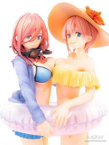 Ichika Nakano Miku Nakano by WING from The Quintessential Quintuplets 9