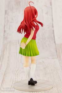 Nakano Istuki by Kotobukiya from The Quintessential Quintuplets 3 MyGrailWatch Anime Figure Guide