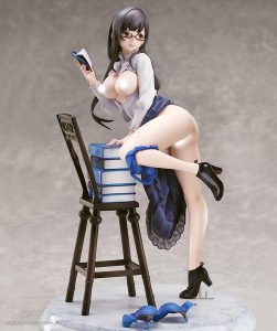 Literature Girl by native based on illustration by Mikoto Akemi 4 MyGrailWatch Anime Figure Guide