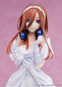 Nakano Miku Wedding Ver. by AMAKUNI from The Quintessential Quintuplets 6 MyGrailWatch Anime Figure Guide