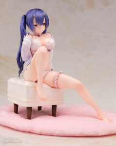 Ao Oni Girl by Rocket Boy with illustration by Komeshiro Kasu 10 MyGrailWatch Anime Figure Guide