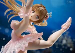 DreamTech Swan Girl by WAVE from Avian Romance Pink Label 5 9 MyGrailWatch Anime Figure Guide