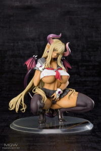 Sailor Succubus Sapphire Poison Black Comic Unreal Vol. 33 Cover GAL designed by Mogudan 4 MyGrailWatch Anime Figure Guide