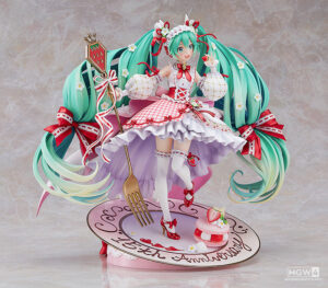 Hatsune Miku 15th Anniversary Ver. by Good Smile Company 4 MyGrailWatch Anime Figure Guide