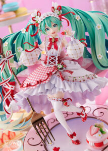 Hatsune Miku 15th Anniversary Ver. by Good Smile Company 9 MyGrailWatch Anime Figure Guide