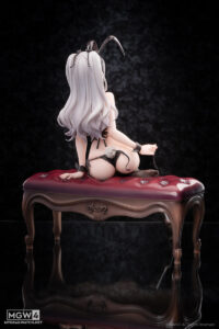 Tana Black Bunny Girl by Reverse Studio 6 MyGrailWatch Anime Figure Guide