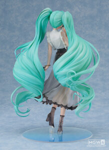 Hatsune Miku NT Style Casual Wear Ver. by Good Smile Company with illustration by Rella 8 MyGrailWatch Anime Figure Guide