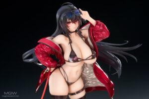 Azur Lane Taihou Enraptured Companion Ver. by APEX 3 MyGrailWatch Anime Figure Guide